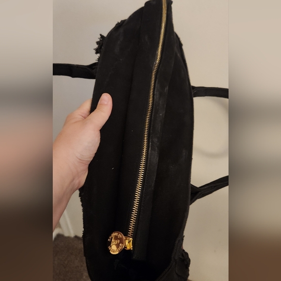 Ed Hardy Black Tote Bag with Heart Design - Picture 6 of 7